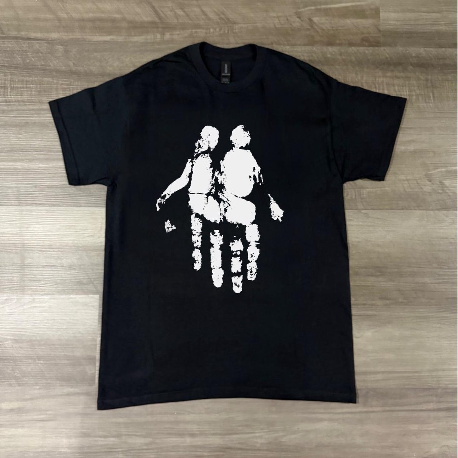 Illusion graphic tee, Handprint Duo Graphic Tee, Artistic Black Ink Silhouette T-Shirt, Graphic handprint skeleton shirt, surreal couple tee S