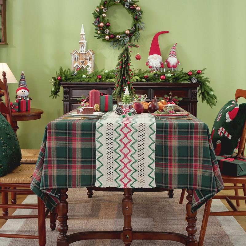 25 Custom-Dyed Polyester-Cotton Festive Christmas Red Grid Gold Silk Decorative Fringed Coffee Table Tablecloth Dining Table Cloth