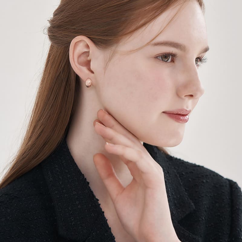 ELLE Schmuck 14K GF Bold Basic One-Touch Volumen-Ohrringe ELGPEE542