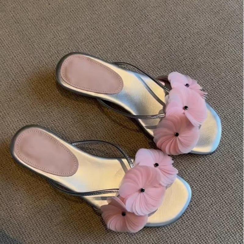

Fashion 2025 Brand Ladies Shoes Open Toe Women s Slippers Fashion Outdoor Daily Summer New Floral Light Comfortable Flat Slippers 35 серебряный