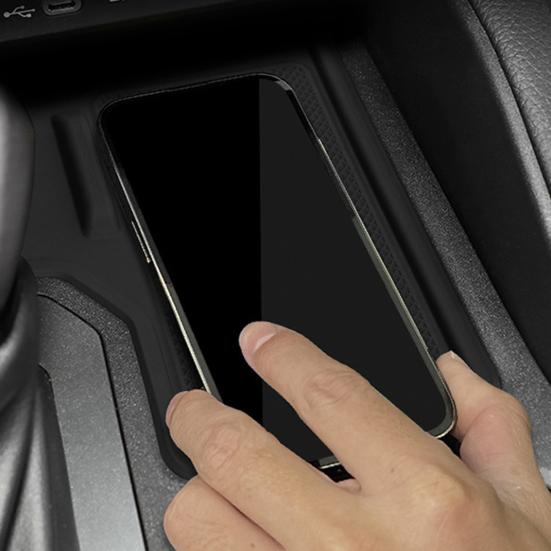 Bezdrátové nabíjení středové konzoly Ochranná podložka odolná proti opotřebení Neklouzavý design Vodotěsná podložka středové konzoly pro Toyota Prado 2024-2025