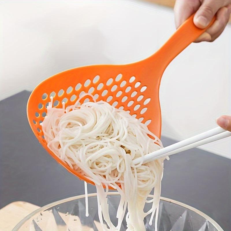 1pc Kitchen Noodle Filter Pot Trough Spoon - Stainless Steel Long Handle - Perfect for Home Cooking and Restaurant Use