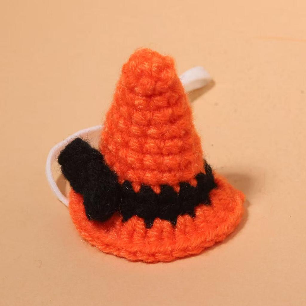 Valentine's Pearl Desktop Goose Set with Mini Knitted Hat & Adjustable Wings Clothing