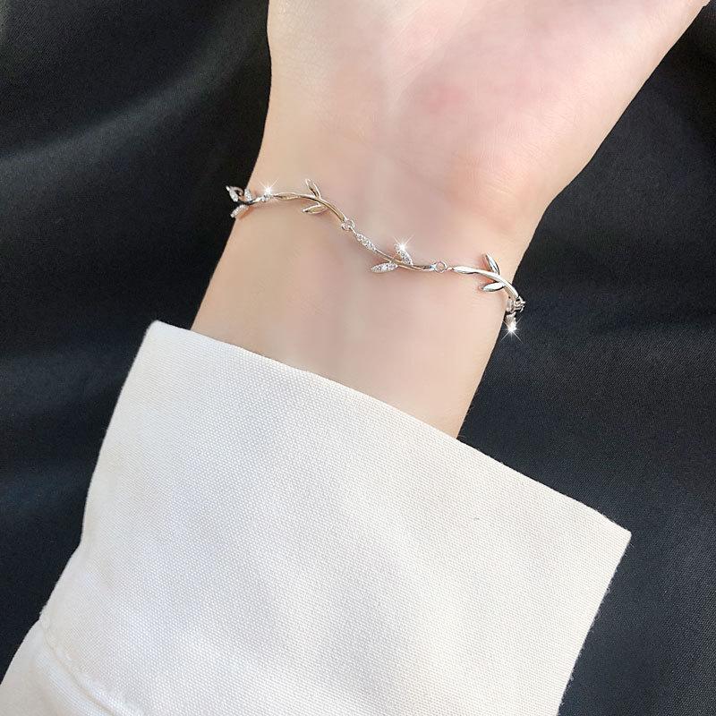 Leaf Niche Design Bracelet Female Student Simple Internet Celebrity Personality Versatile Temperament Ins Style Women