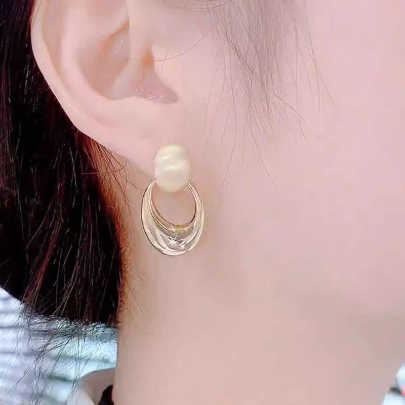 Spring and summer exquisite earrings geometric oval earrings retro hoop earrings earrings texture sense simple design