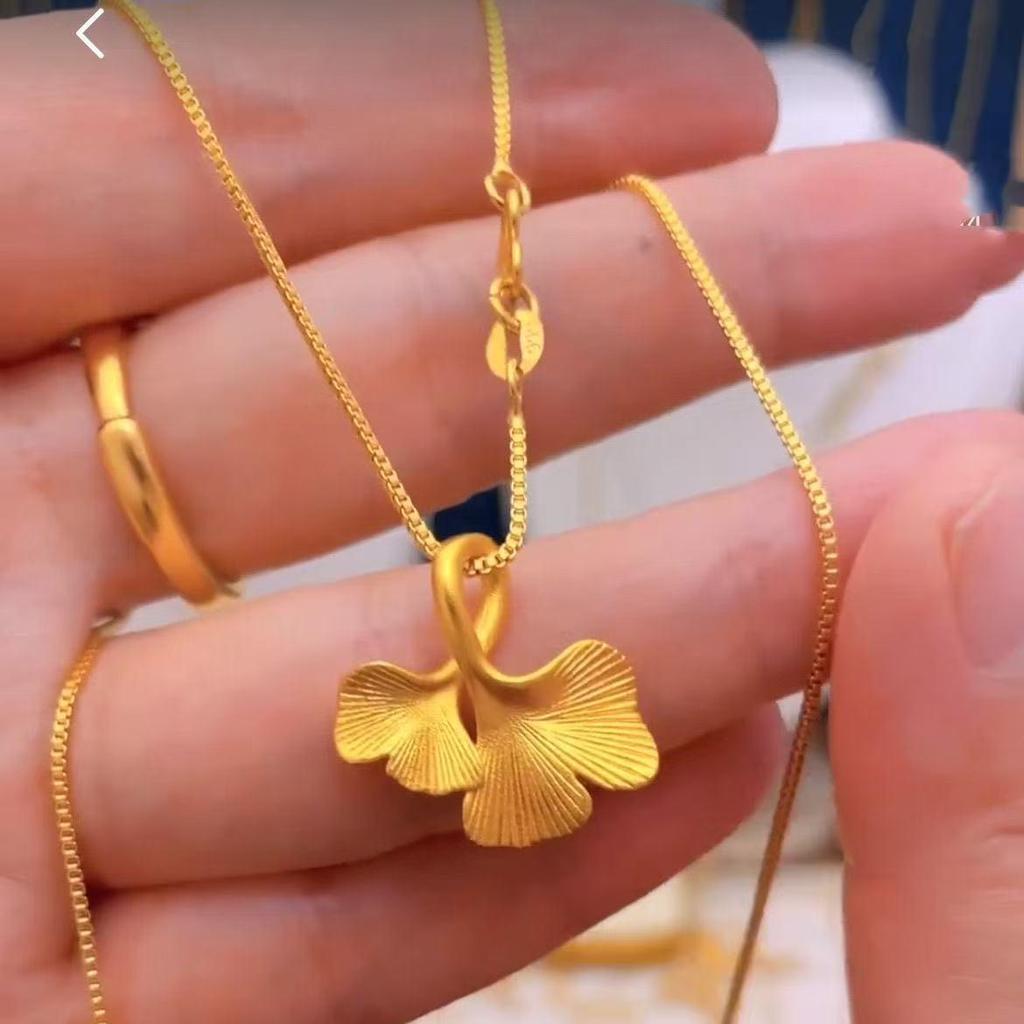 Gold Double Ginkgo Leaf Necklace: Stylish Light Luxury Pendant for Women