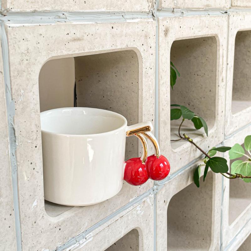 Ceramiczny Kubek z Ręcznie Malowanymi Wiśniami 3D Wysoka Estetyka Kreatywny Kubek Domowy Premium Lekki Luksusowy Kubek na Wodę Prezent