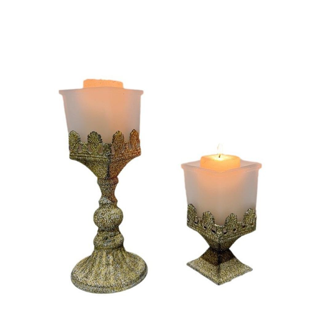 Elegant Iron Candle Holders Classical Design Candlestick Holders for Weddings Parties and Dinners Decors Accessory