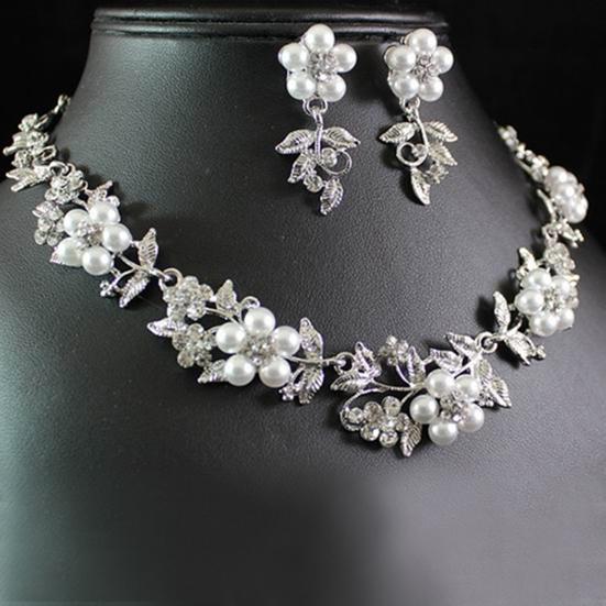 1 Takım Kolye Eardrop Moda Parlak Büyüleyici Sahte İnci Gümüş Kaplama Kolye Küpe Kadınlar için