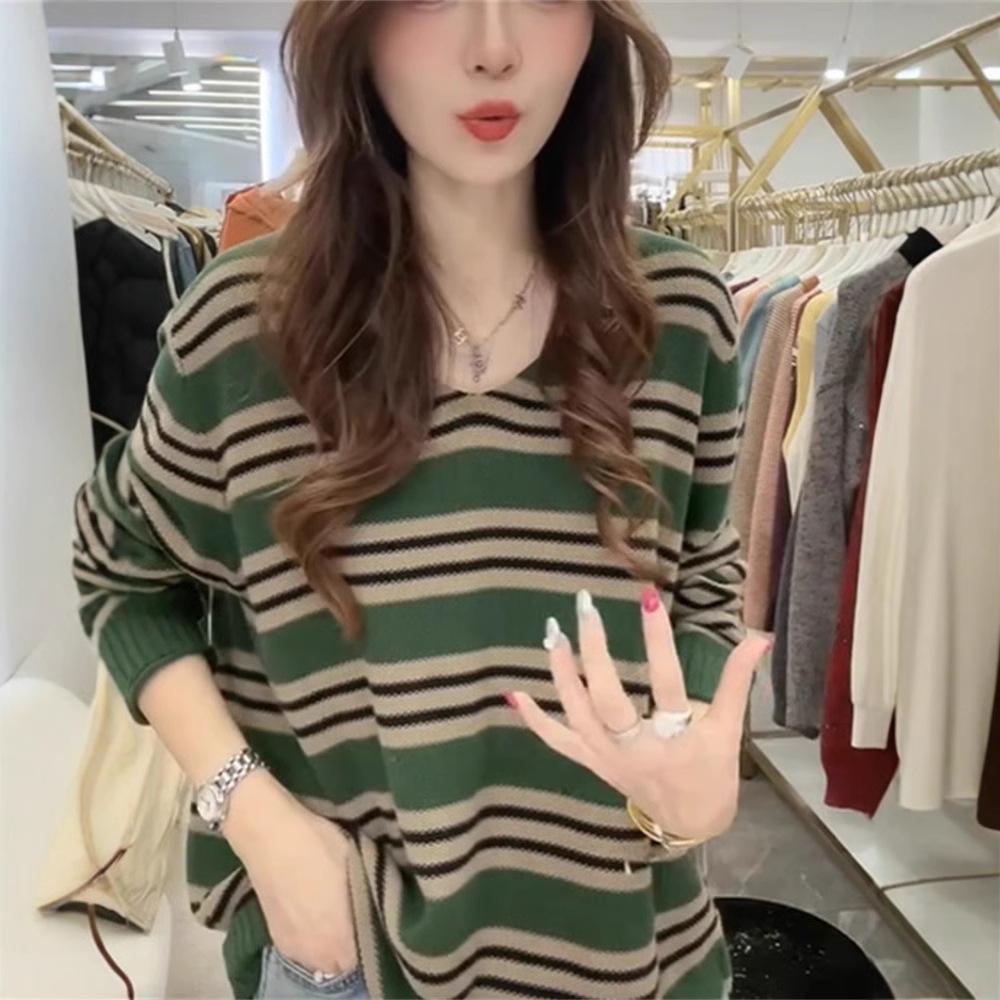 Women's V-neck Striped Knitted Shirt with Contrast Splicing and Fashionable Western Style Bottom Coat