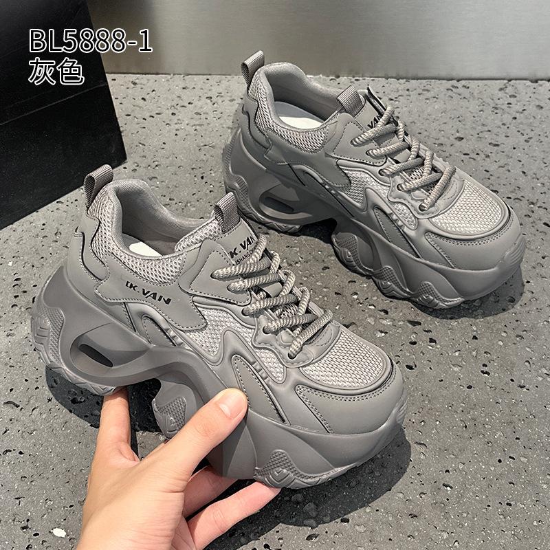 Leder-Plateau-Dad-Schuhe Frühherbst Neu Ultra-Leichte Laufschuhe Atmungsaktive Kleine Sneaker