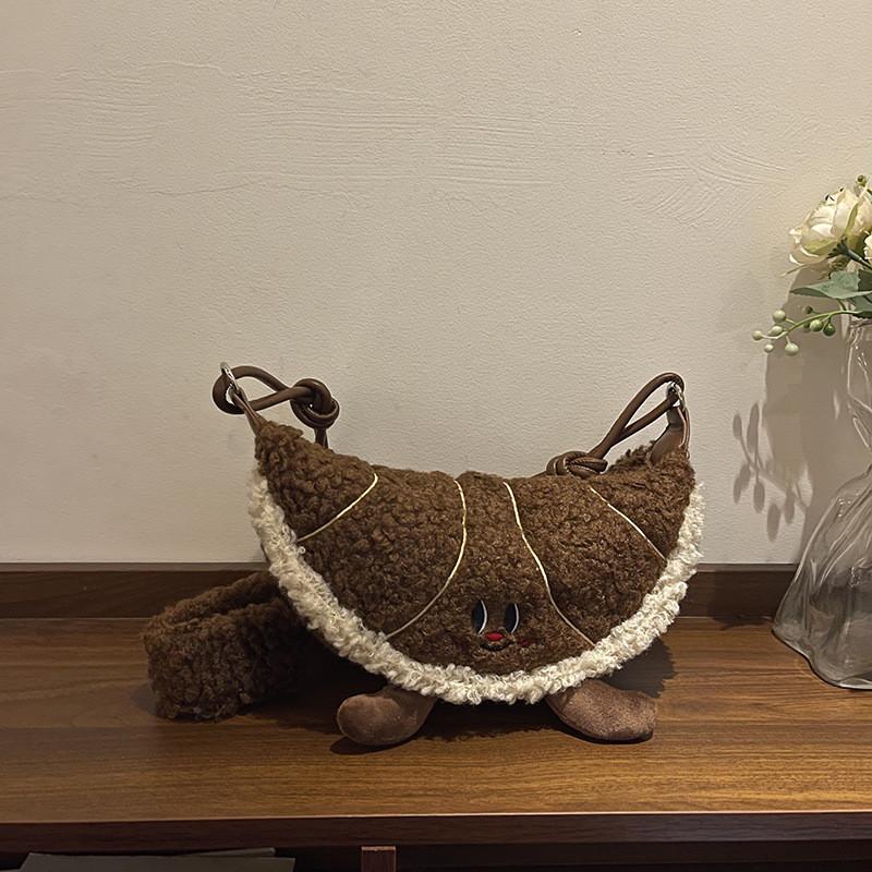 IELGY Ladies Dumpling Bag All-Match Cross-Body Furry Bag