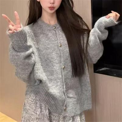 Lazy Wind Solid Color Knitted Cardigan Women's 2025 Autumn and Winter New Round Neck Thin Small Gold Buckle Long-sleeved Sweater Jacket
