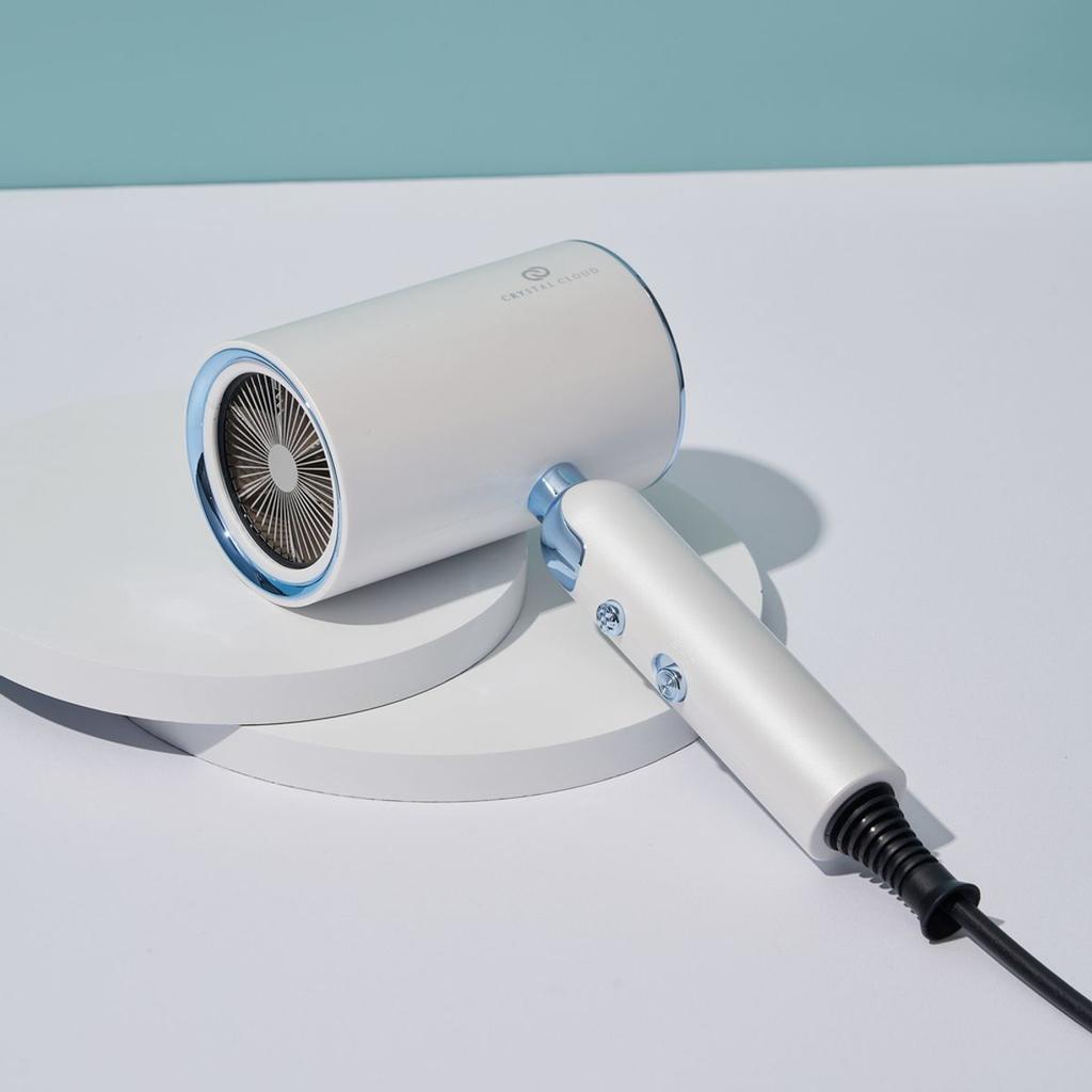 High-power foldable hair dryer 2200W