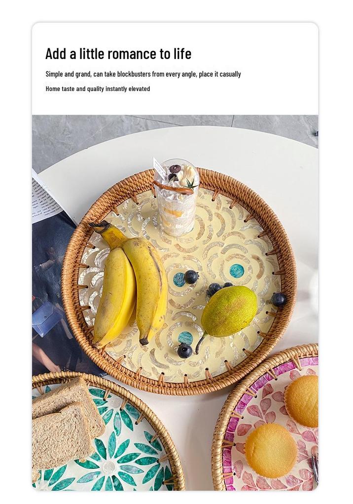 Handmade Rattan Round Light Luxury Tray for Picnic, Fruit, and Candy Storage in the Living Room or Restaurant.
