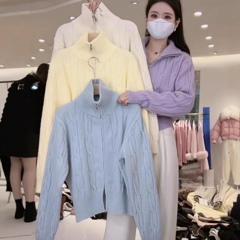 

Новый осенне-зимний топ с воротником-стойкой и скрученным узором, женский ленивый стиль, свободная куртка-свитер на молнии, вязаный кардиган average size светло-синий