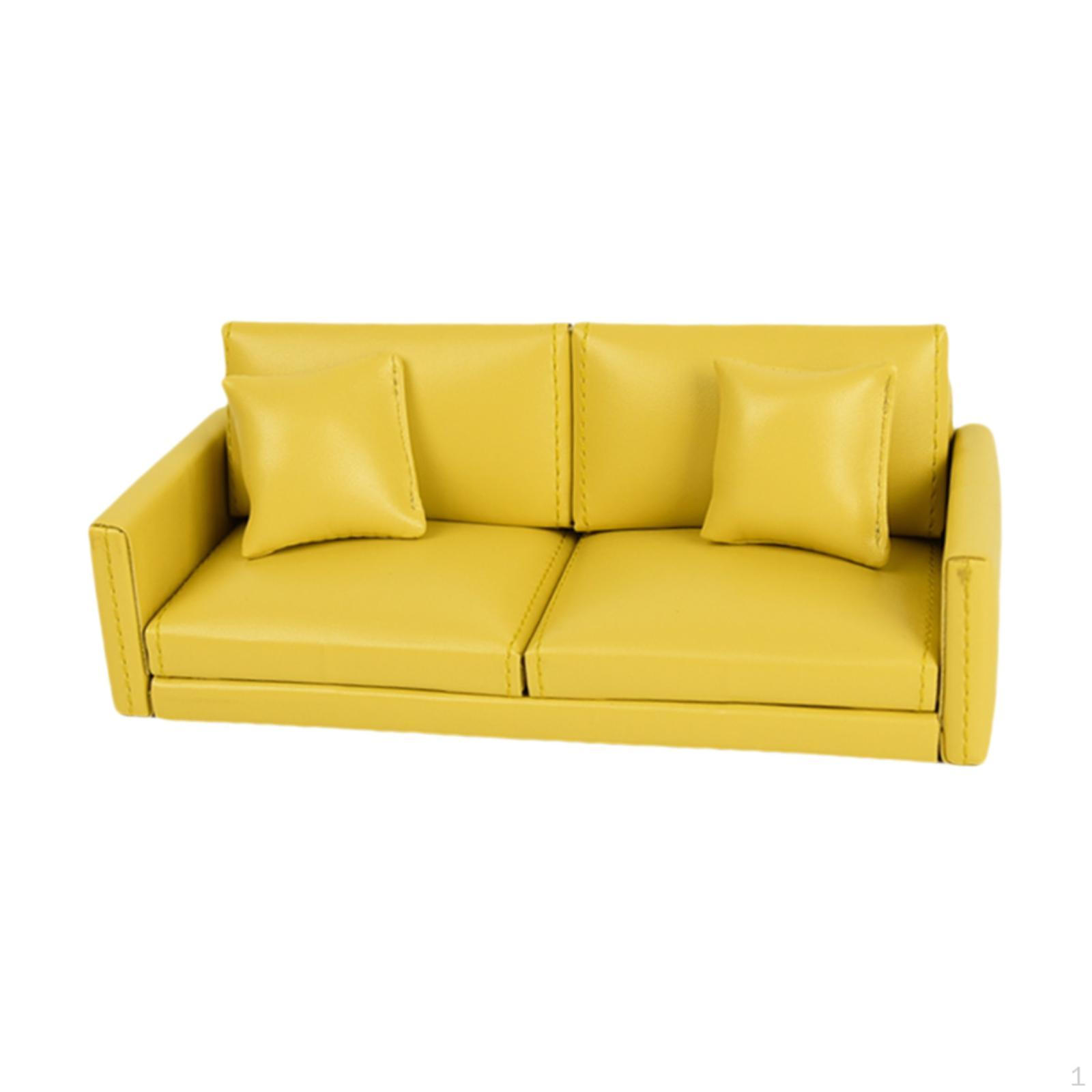 

Миниатюрный диванчик для украшения кукольного домика жёлтый