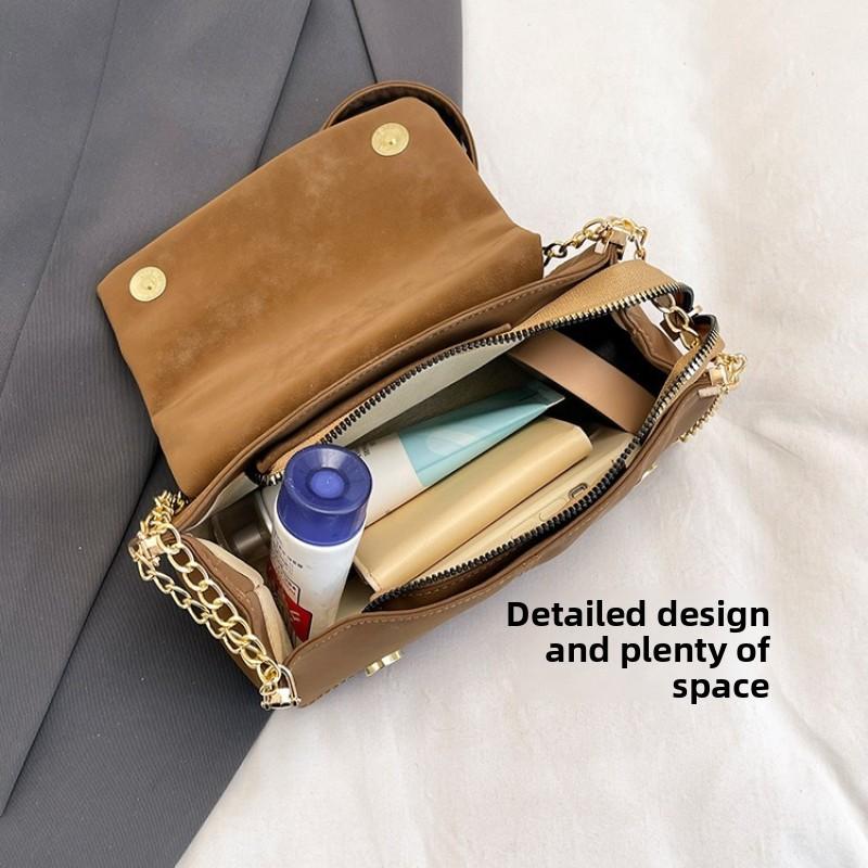 Women Crossbody Bags Fashi Vintage Chain Relaxed and Fashiable Simple Shoulder Bag Large Capacity Commuting Bags for Ladies