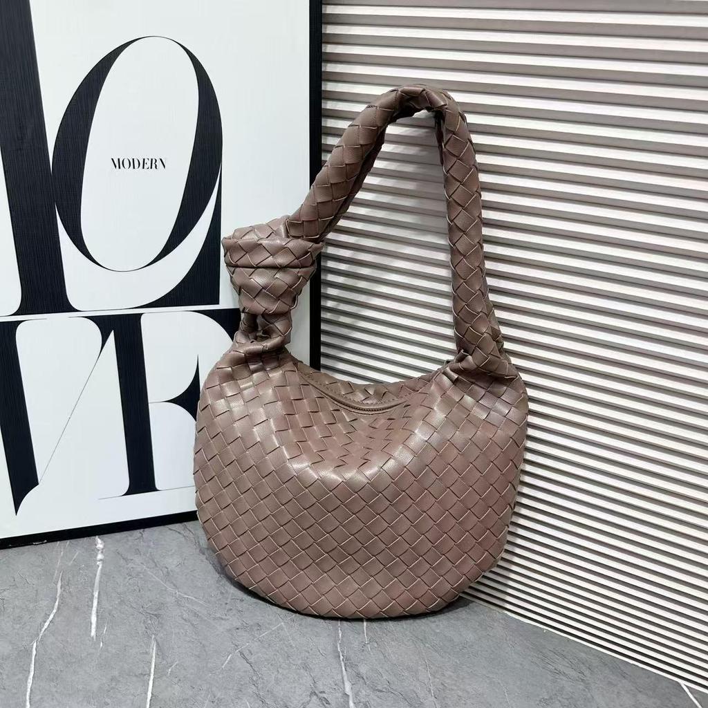 Handmade Woven Croissant Bag - Knotted Single Shoulder Underarm Tote