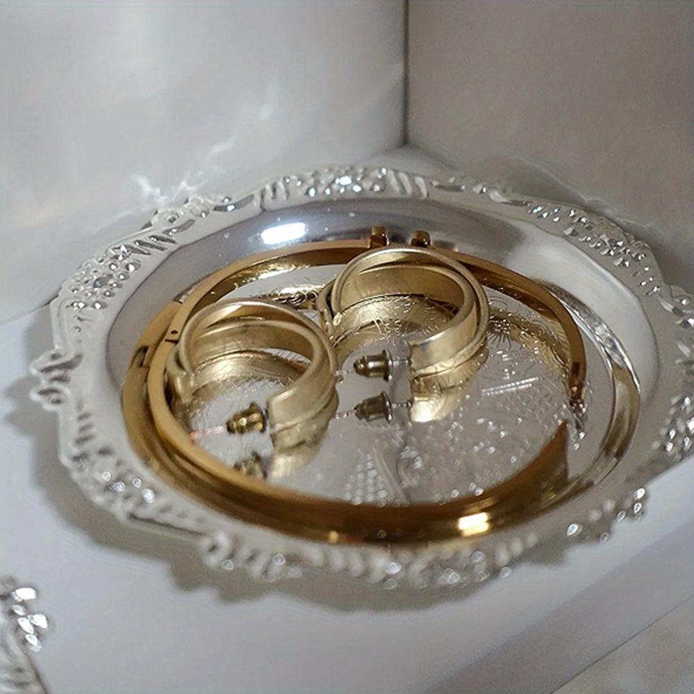 Round Metal Tray  Jewelry Dish Earrings Necklace Ring Candles Storage Plates Display Bowl Photography Props Home Decoration