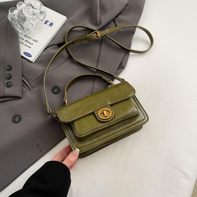 

Retro portable red bag women s 2025 new fashion simple small square bag versatile shoulder bag messenger bag 21*7*13