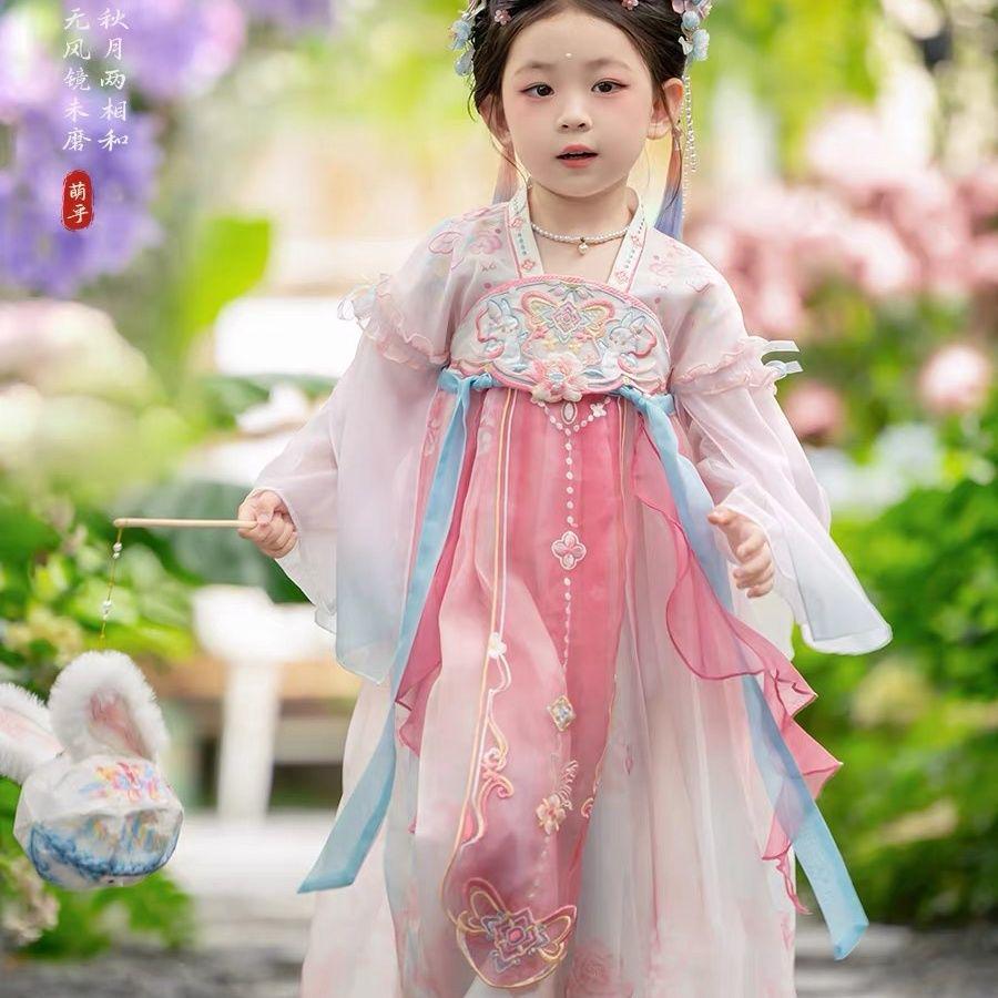 2026 Spring/Autumn Children's Hanfu: Fairy-Inspired Chang'e Ancient Style Dress for Little Girls