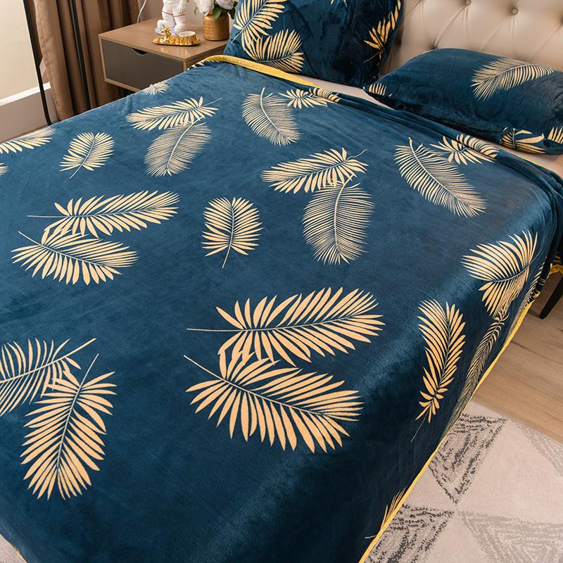 Lightweight Soft Flannel Blanket with Leaf Print Warm Plush Bedspread Milk Velvet Throw Blankets for Sofa Bed Home Bedding Cover
