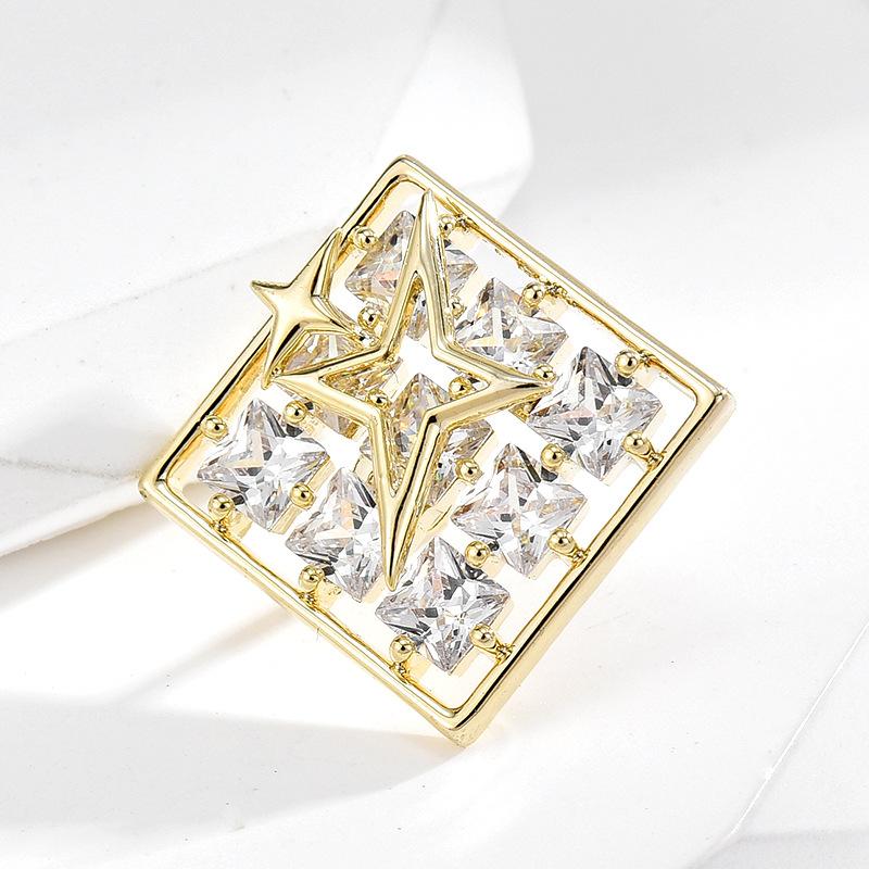 Senior Brooches Flower Leaf Brooch Pins for Women Suit Pendant  Fashion Brooches Jewelry