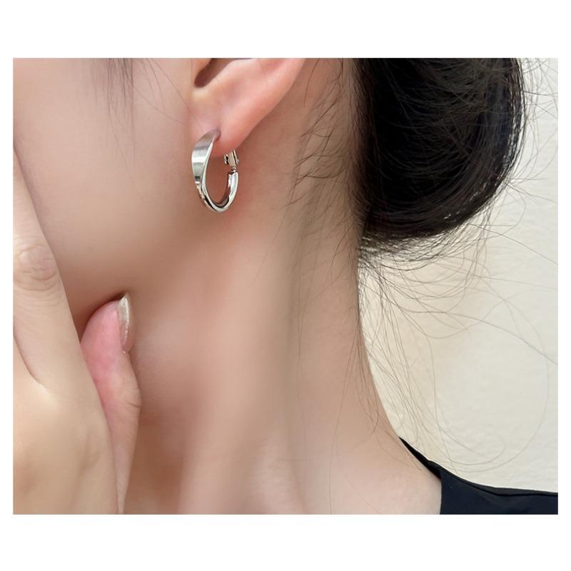 Women Light Luxury Geometric U Shape Round Circle Earrings Fashion Ear Jewelry