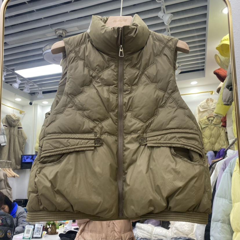 2023 Winter Women's White Duck Down Slim Fit Stand Collar Vest with Rivet Detail