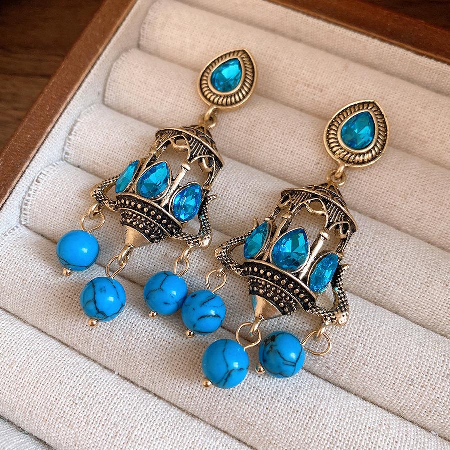 

Silver needle stone chandelier water drop fringed earrings medieval vintage temperament earrings light luxury high-end earrings women