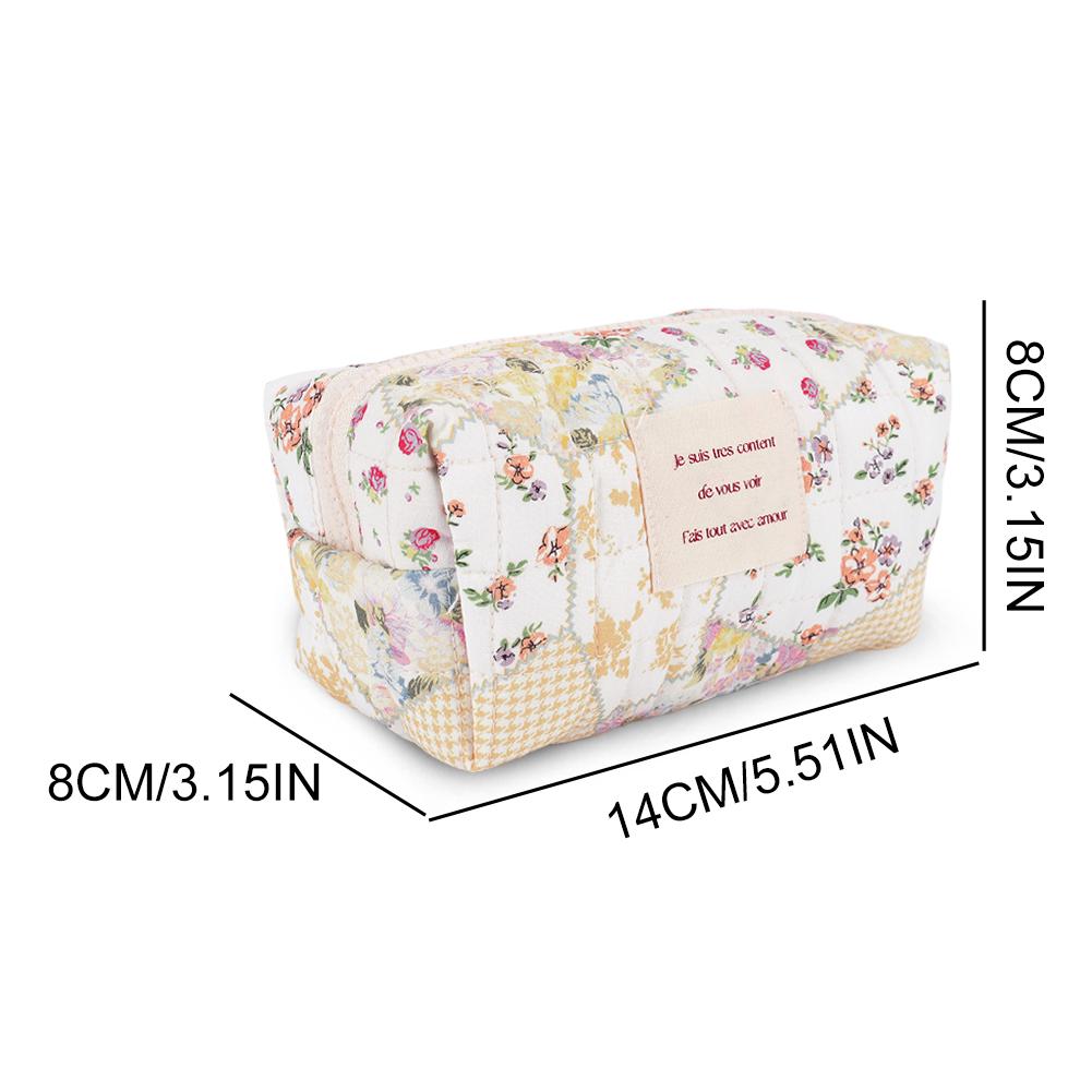 2Pcs Quilted Makeup Bag Makeup Organizer Bag Soft Skincare Holder Bag Padded Aesthetic Zipper Pouch Makeup Storage Bag