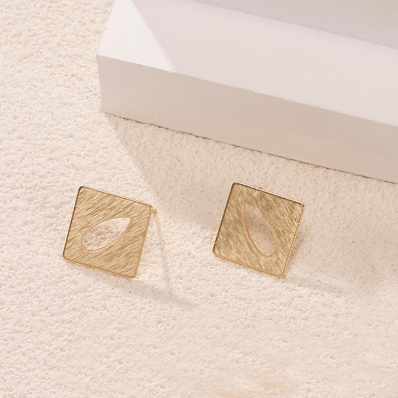 Irregular stud earrings head handmade DIY earrings accessories can be made 911 silver needle electroplating geometric accessories
