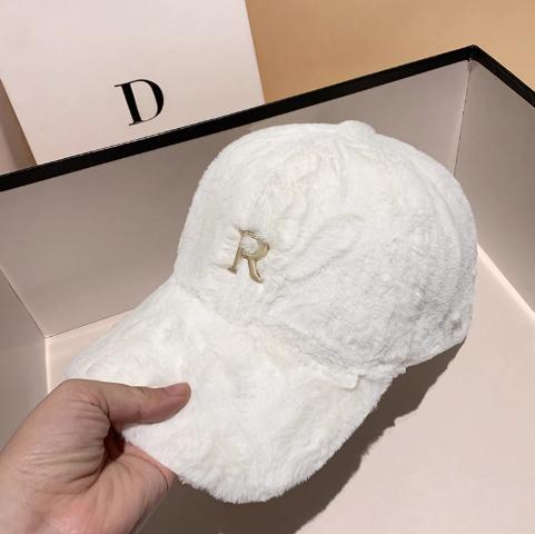 Internet Celebrity Metal Letter R Imitation Rabbit Fur Autumn and Winter Baseball Cap Warm Thickened Fashion Cap Show Small Face