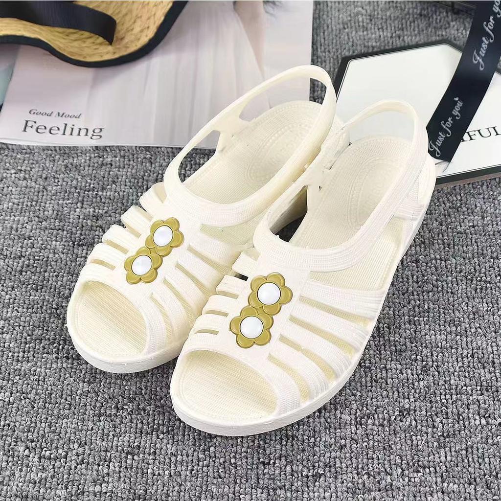Summer New Sandals for Women Fashionable Outerwear Slope Heel Anti Slip Middle Aged and Elderly People Cold Slippers