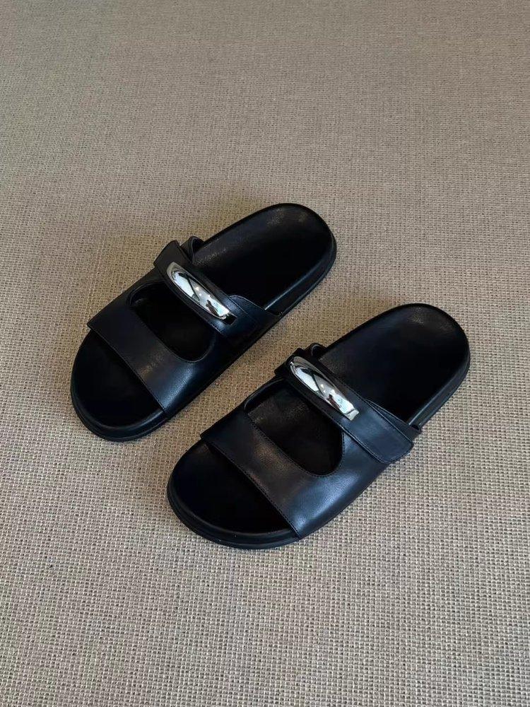 

Soft leather version~ French metal buckle one-word women s 2025 new summer platform beach shoes Velcro cool slippers 40