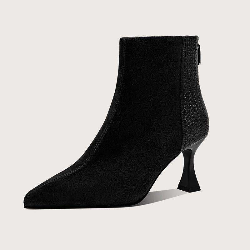

Узкие сапоги 2024 года, новые заостренные эластичные замшевые носки с низкой посадкой, осенне-зимние корейские короткие сапоги с застежкой-молнией сзади на высоком каблуке для женщин 35