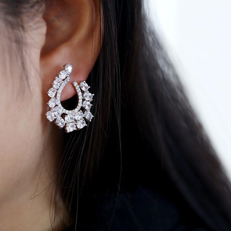 ZAKOL Fashion Shiny Clear Cubic Zirconia Circle Stud Earrings Luxury Sliver Color Bridal Earring Party Accessories