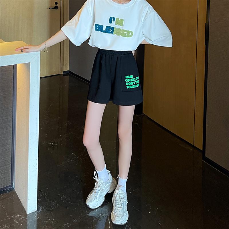 Women's Summer A-Line Wide-Leg Elastic Waist Shorts with Bright Pockets