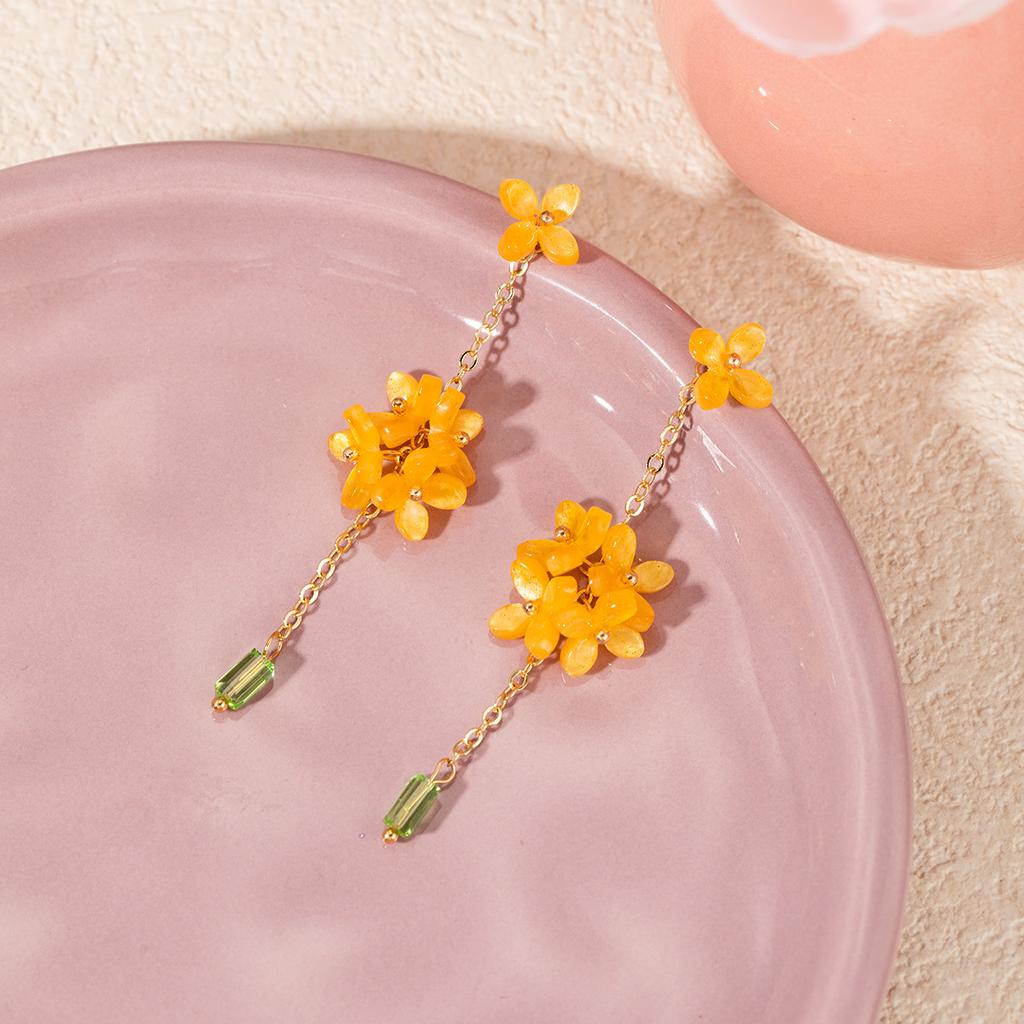 Retro Oil Painting Style Osmanthus Fringed Stud Earrings Design Long Yellow Flower Fringed Ancient Style
