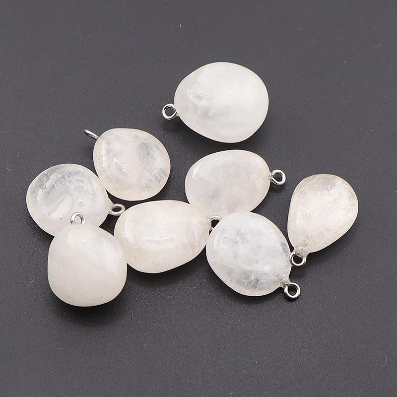 Irregular Natural Agate Crystal Stone Pendants for Keychains and Accessories