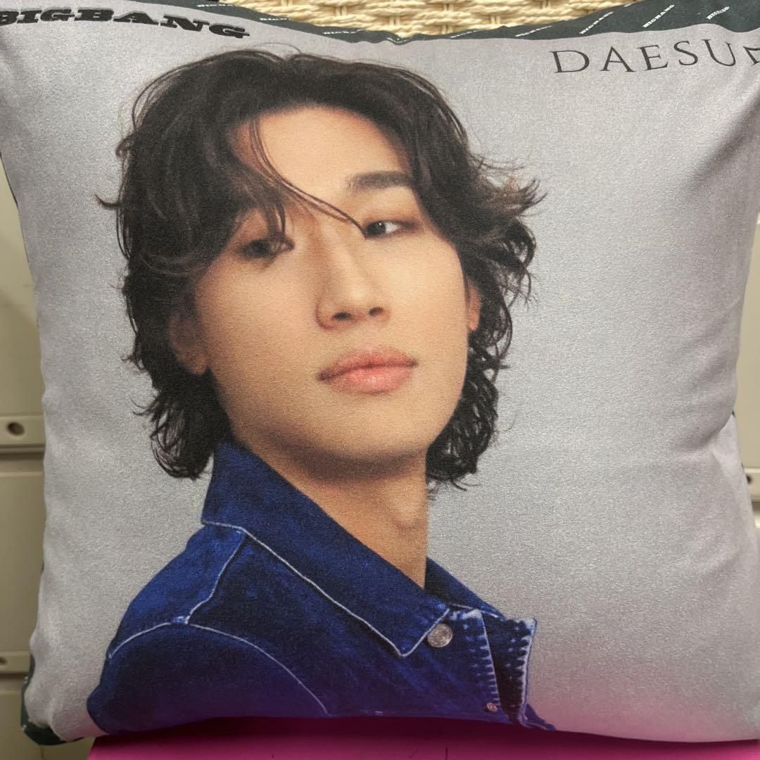 

[Б/У] BIGBANG D-LITE Дэсон Подушка