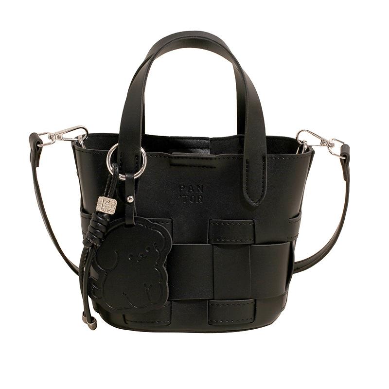 

Модная универсальная плетеная сумка-ведро Женская новая повседневная дорожная сумка на плечо no pendant чёрный