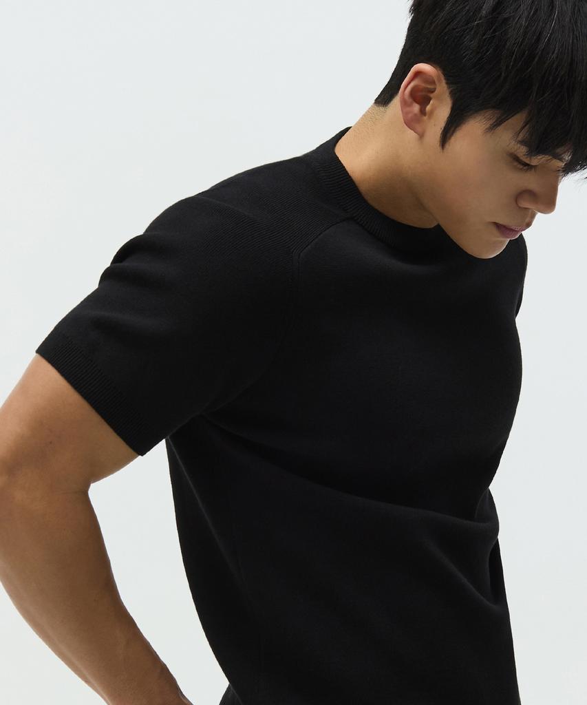 Michikoleondeonseupocheu Saddle Round Muscle Fit Knit Black