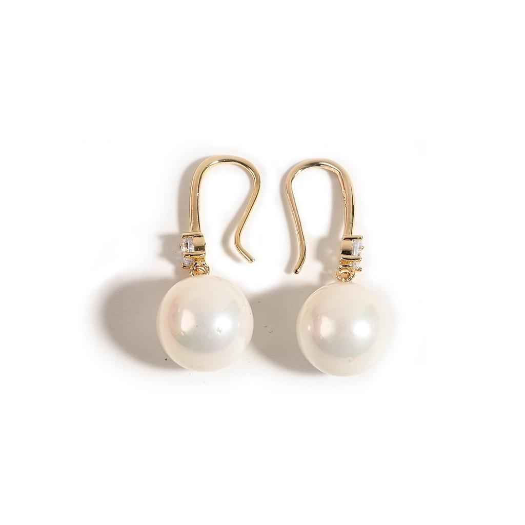 925 Silver Freshwater Pearl Stud Earrings: European-American Style, Elegant Shi Family Design
