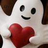 Whimsical Ghost Statue Figurine Angel Statue, Smiling Holding Heart Figurine, Cute Romantic White for Home Sculpture Halloween Valentine's