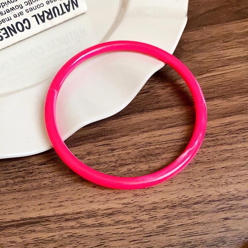 Pulsera geométrica de acrílico chic europea y americana – Joyería de mano elegante, versátil y de alta gama