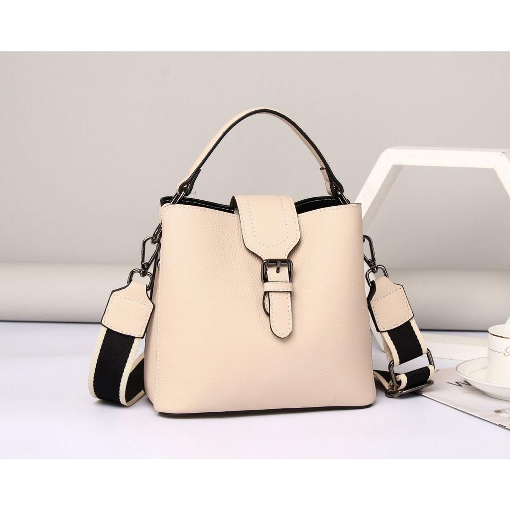Cowhide Women's Bag Single Shoulder Crossbody Women's Bag Bucket Bag Design Fashionable Large Capacity