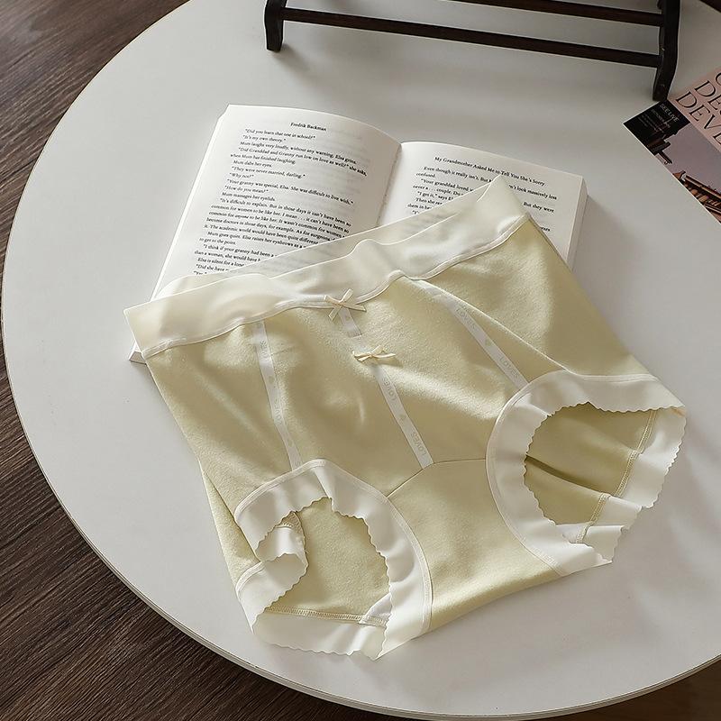 

Modal Seamless Panties with High Waist and Naked Feel Comfortable and Breathable Triangle Women’s Panties One Size