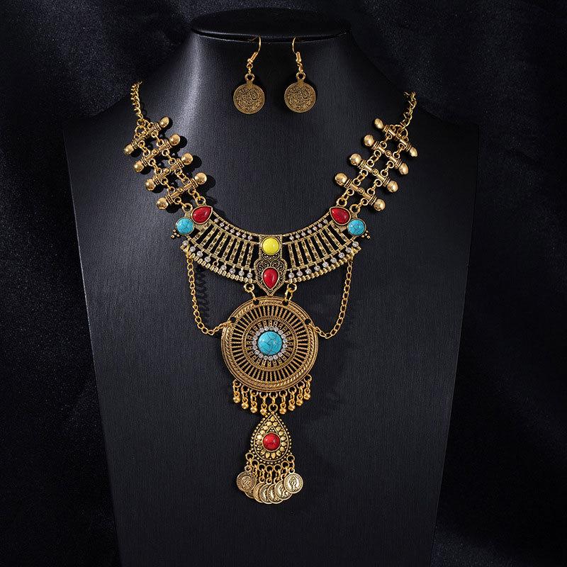 Retro Ethnic Portrait, Coin Tassel Necklace, Exotic Collarbone Chain, Miao Jiang Girl Neck Chain